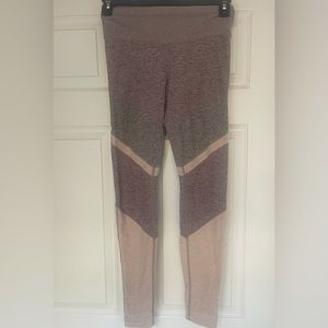 ALO High Waisted Sheila Legging (S)